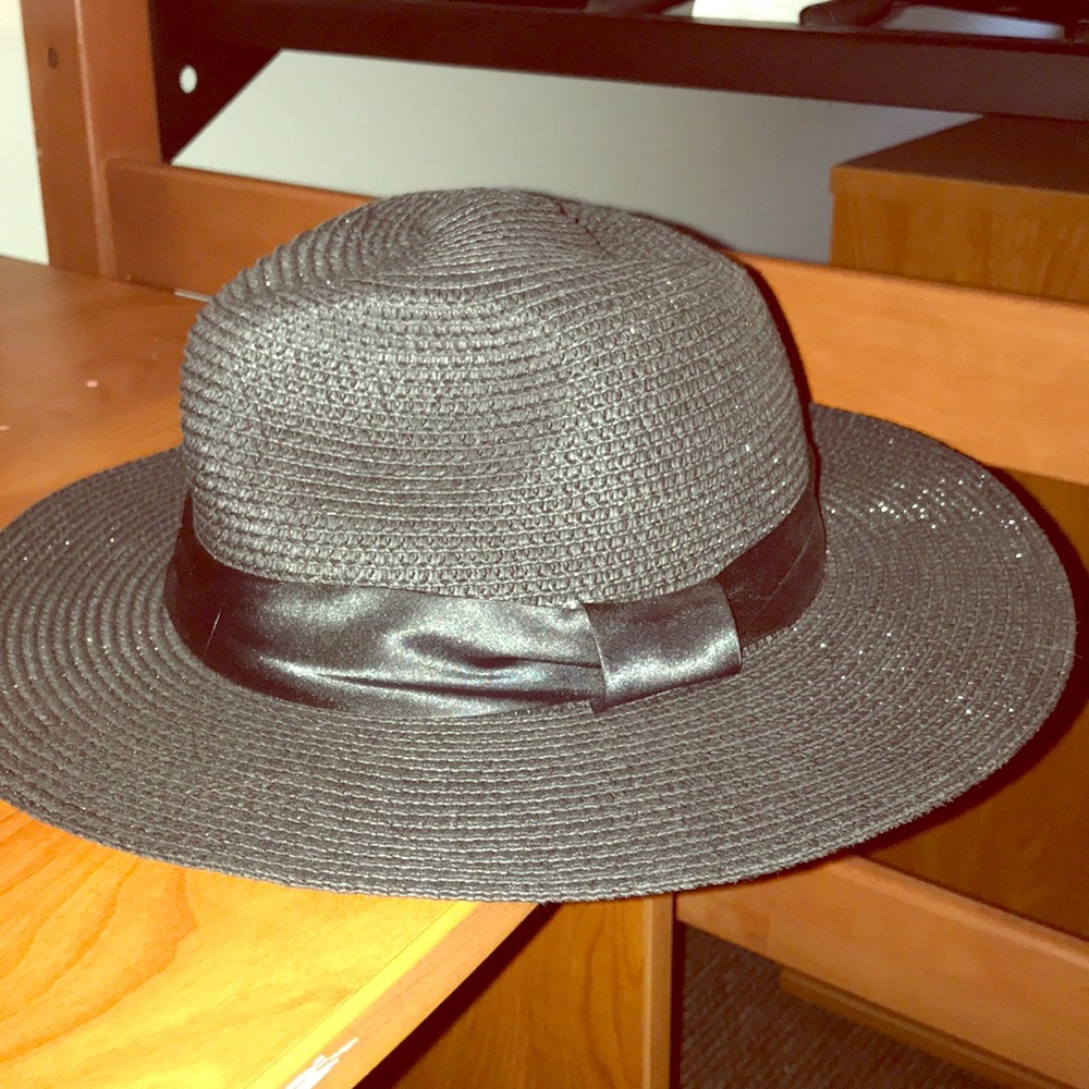 sun hat, perfect accessory to complete a cute look